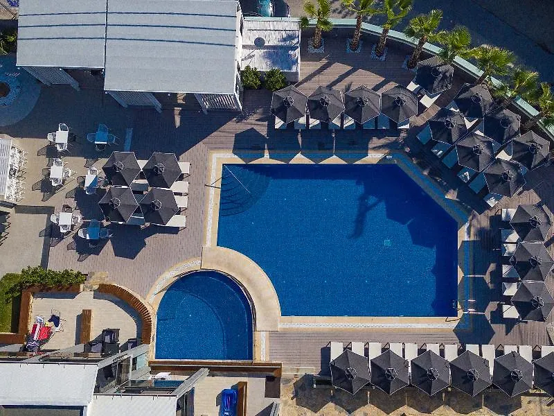 Dionysos Hotel & Studios location